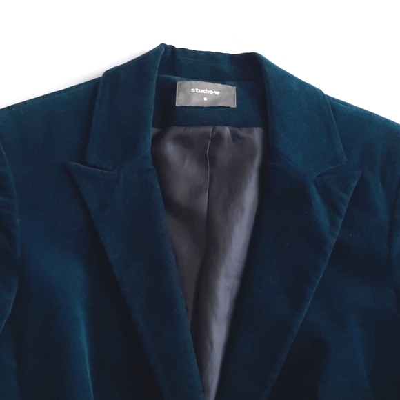 Velvet Blazer Teal / Jewel color, size 2 - Picture 2 of 5